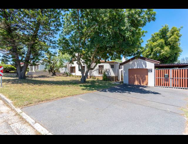 4 BEDROOM FREEHOLD SOLD IN AMANDELRUG
